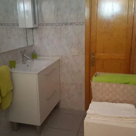 Nyaraló Casa Reyes Apta Reyes *