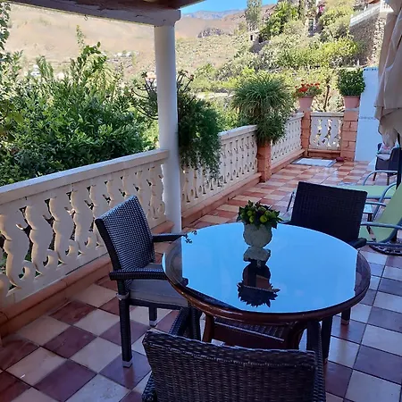 Casa Reyes Apta Reyes Fátaga
