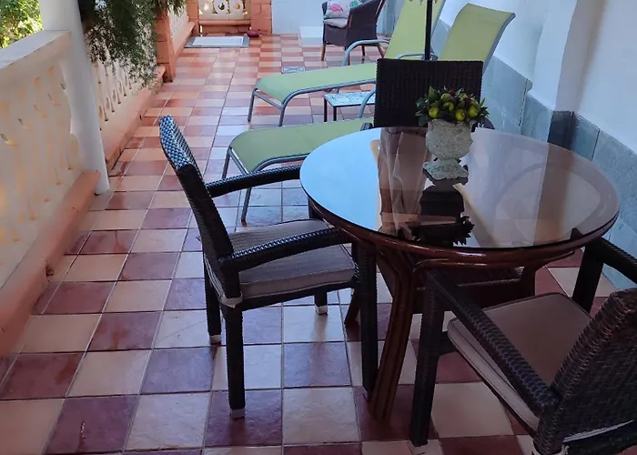 Casa Reyes Apta Reyes * Fátaga